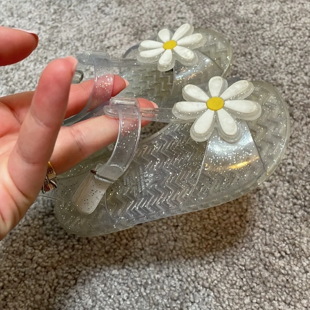 Old Navy Daisy Jelly Sandals